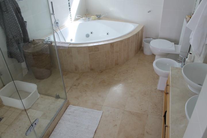 4 Bedroom Property for Sale in Casablanca Western Cape
